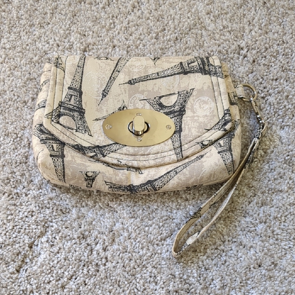 Paris Cream and Black Women's Clutch/Wristlet